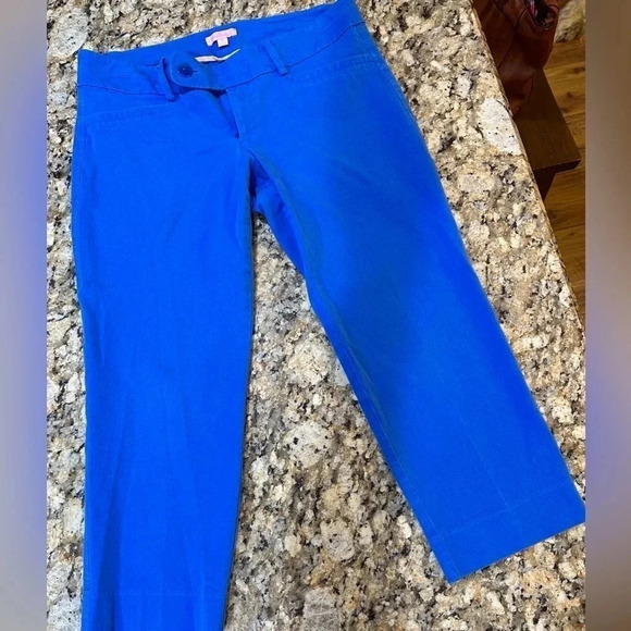 Lilly Pulitzer Pants - Lillly Pulitzer Azaela button tab flat front crop pants. Size 12.